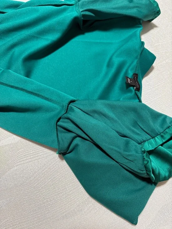 H&M Teal Puff-Sleeve Blouse - Picture 2 of 13